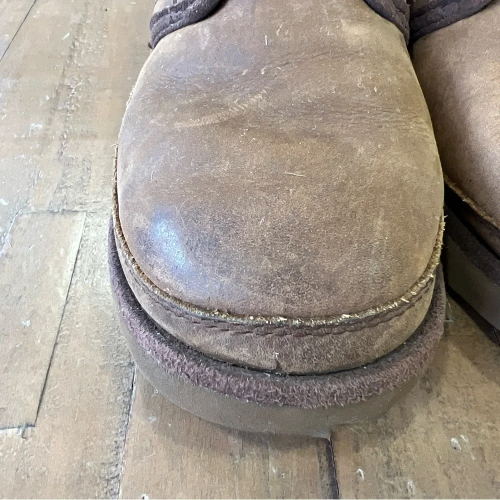 Ugg Australia Kids Neumel II Waterproof Chukka Boots Size 1 Dusted Cocoa Leather